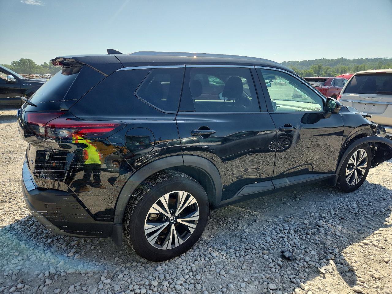 2021 NISSAN ROGUE