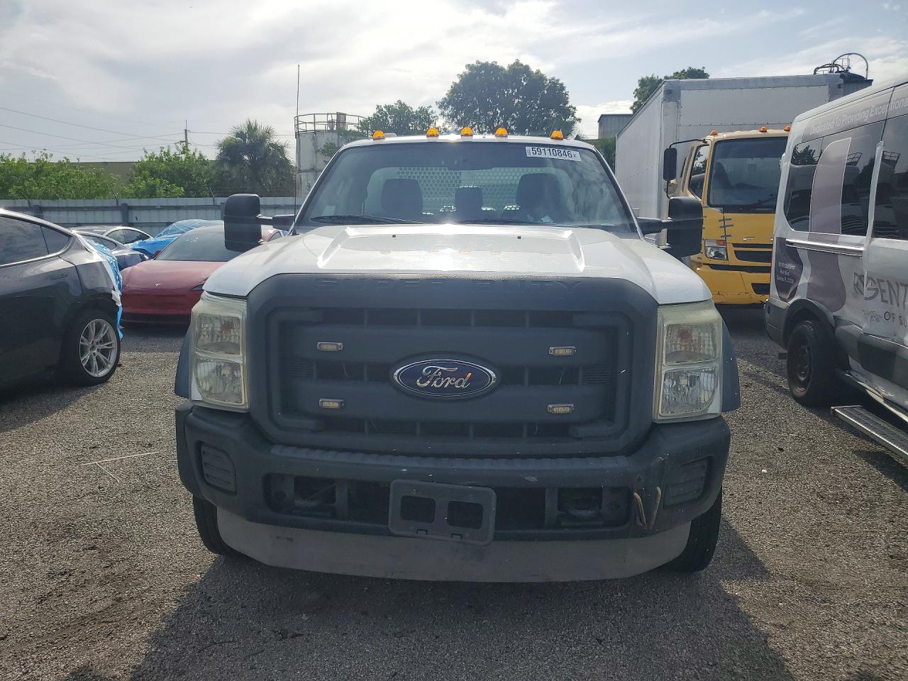 2013 FORD F550
