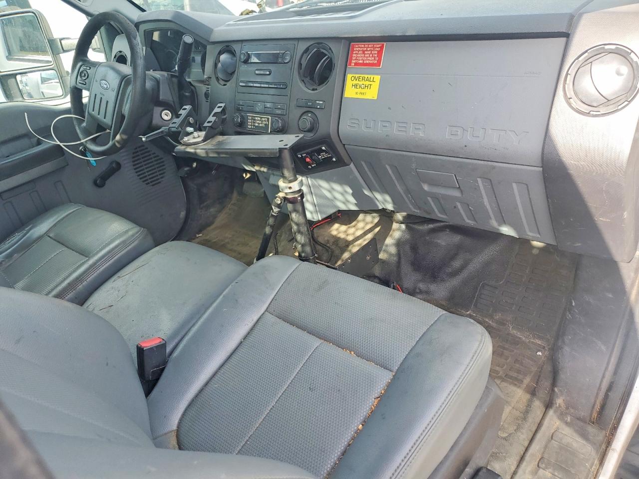 2013 FORD F550