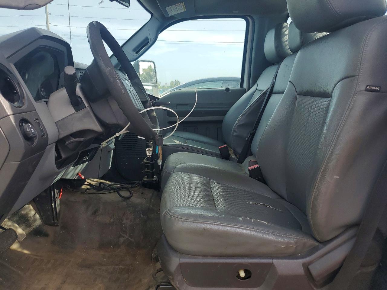 2013 FORD F550