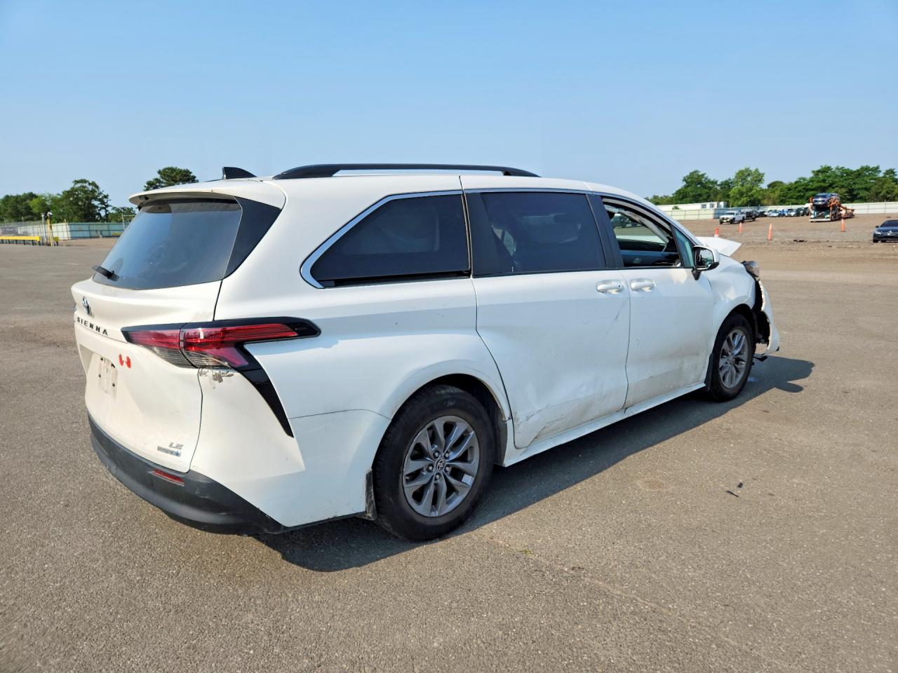 2022 TOYOTA SIENNA