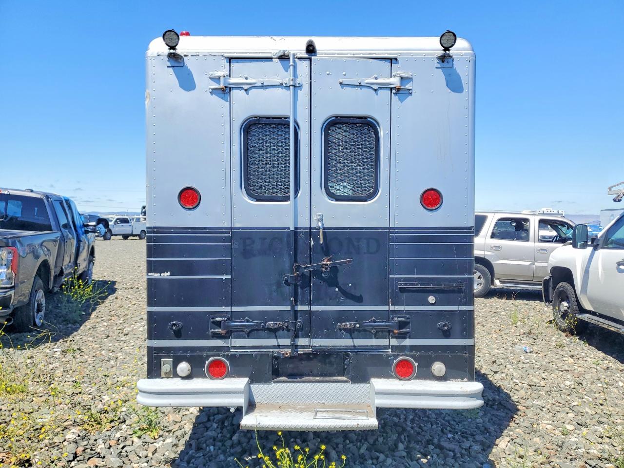 1968 CHEVROLET VAN