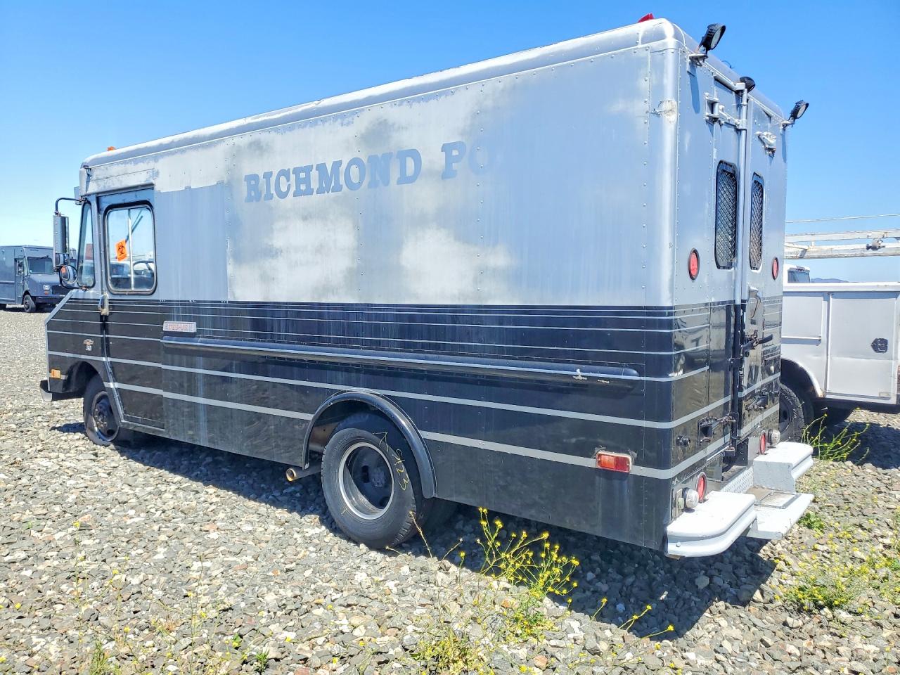 1968 CHEVROLET VAN
