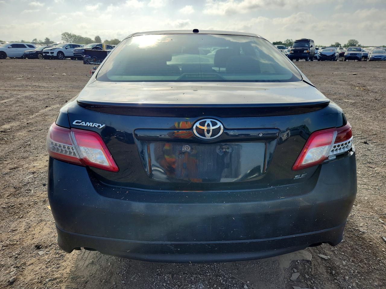 2010 TOYOTA CAMRY