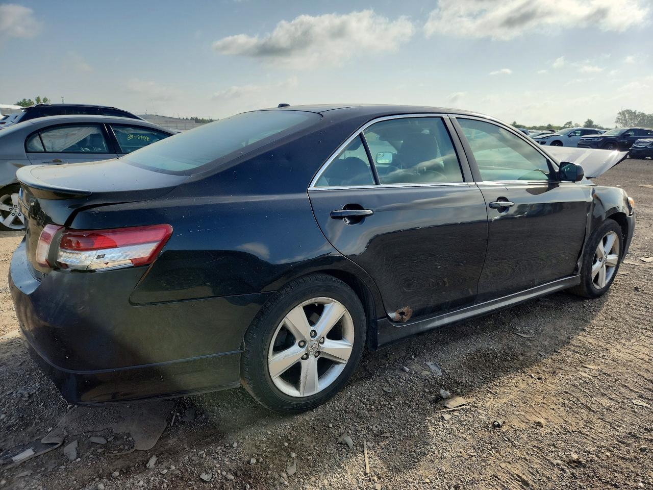 2010 TOYOTA CAMRY