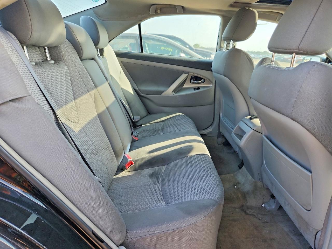 2010 TOYOTA CAMRY