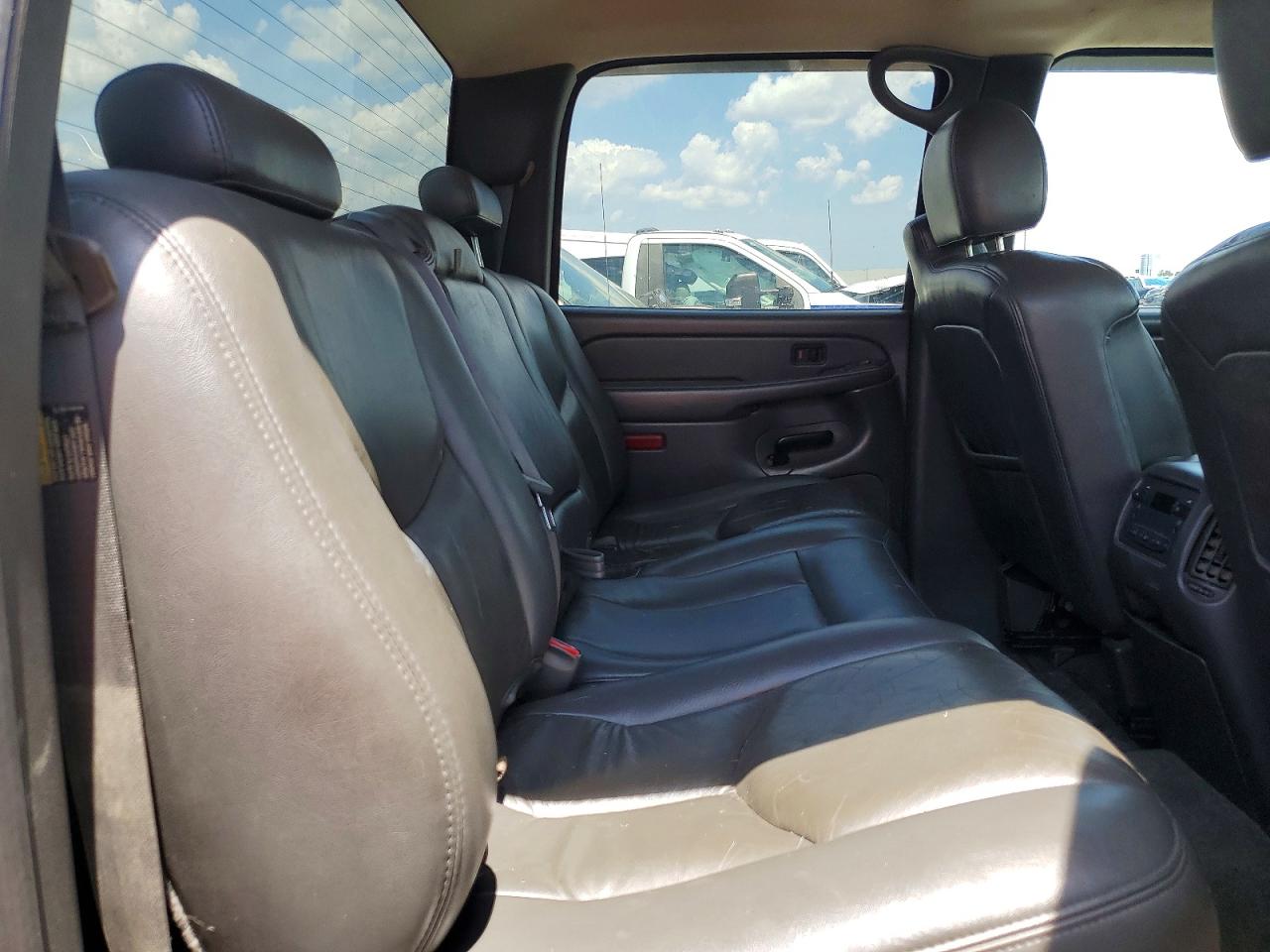 2004 CHEVROLET SILVERADO
