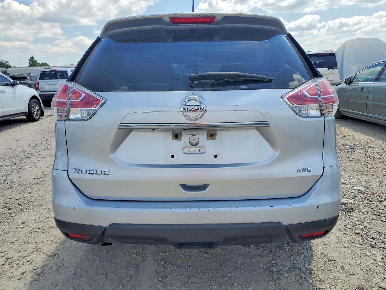 2016 NISSAN ROGUE