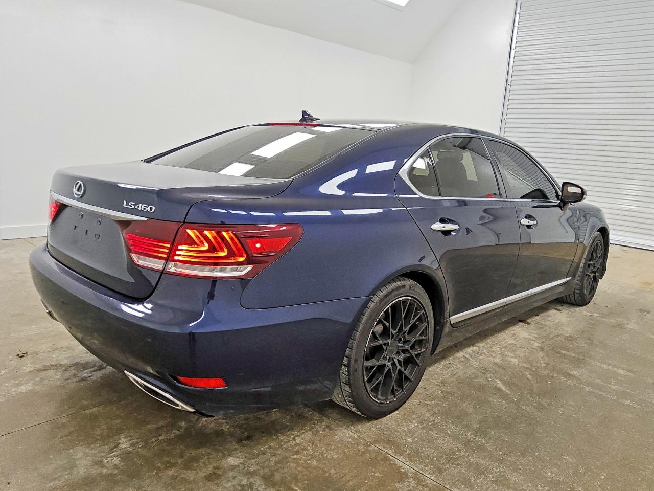 2013 LEXUS LS460