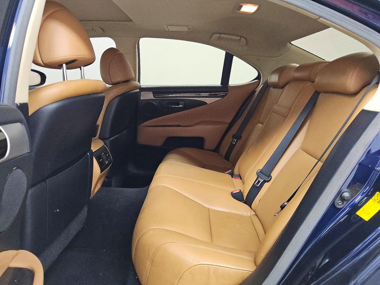 2013 LEXUS LS460