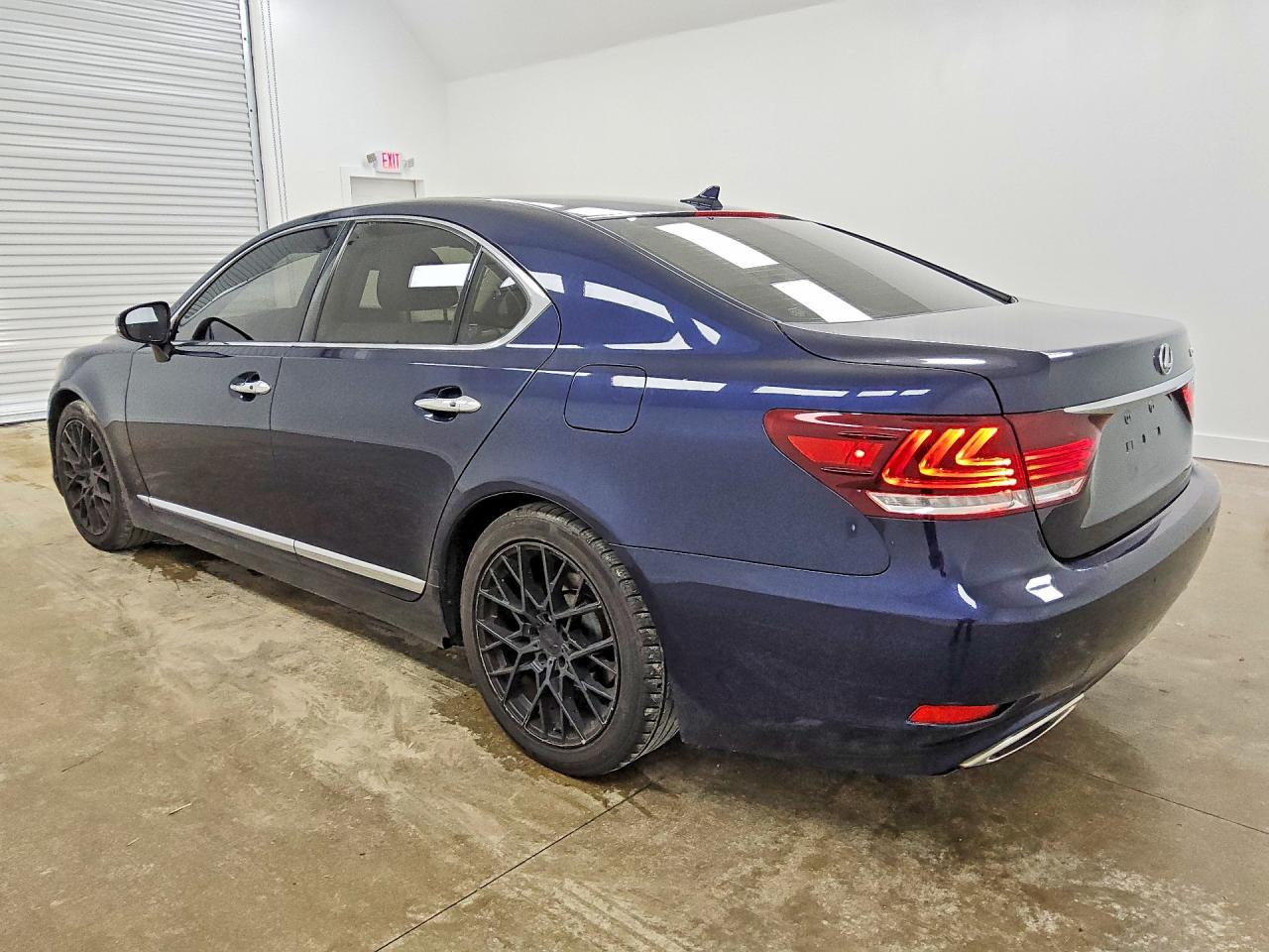 2013 LEXUS LS460