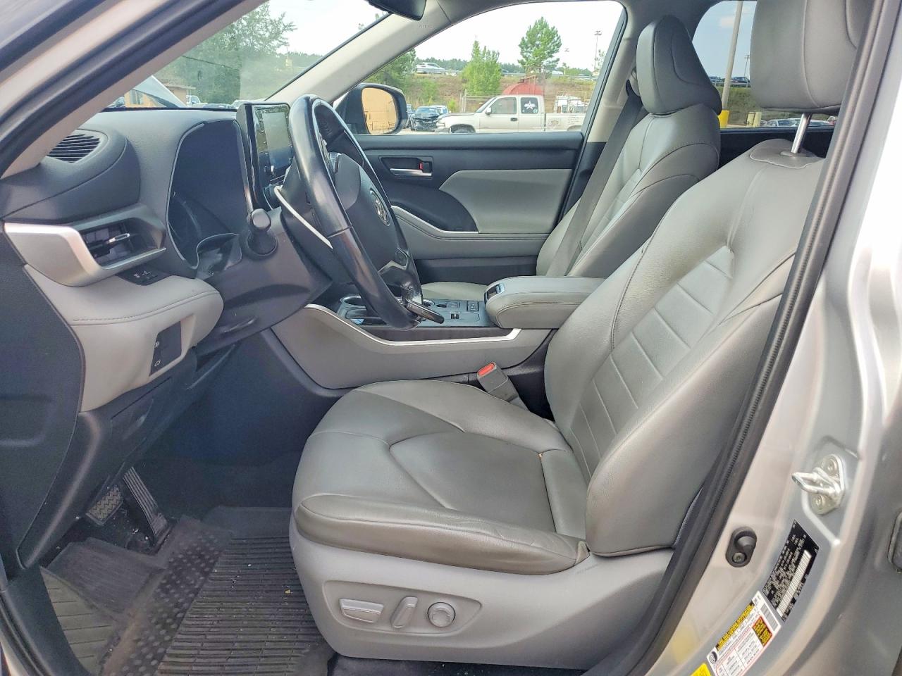 2020 TOYOTA HIGHLANDER
