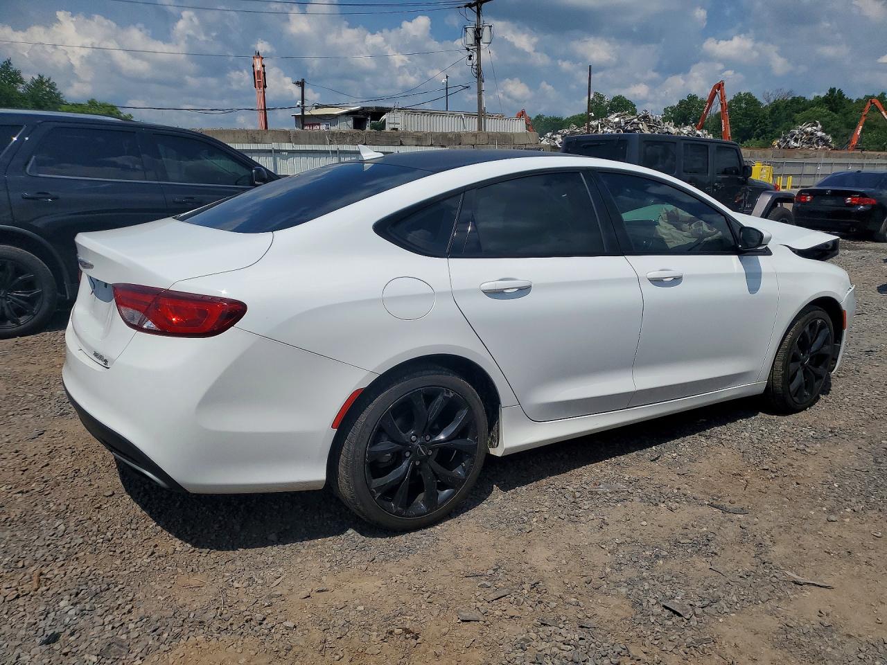 2015 CHRYSLER 200