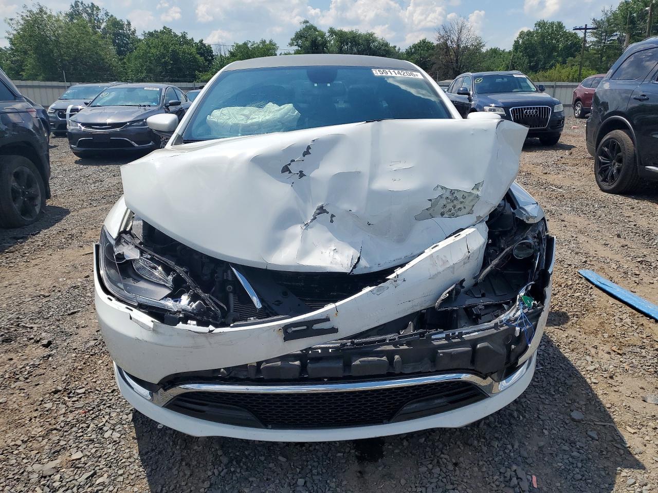 2015 CHRYSLER 200