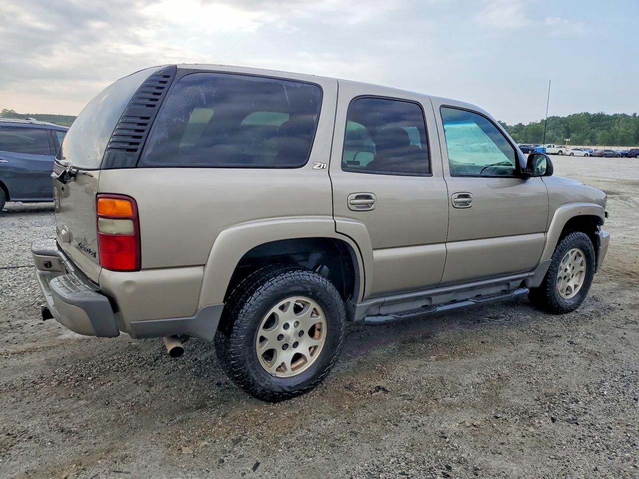 2002 CHEVROLET TAHOE