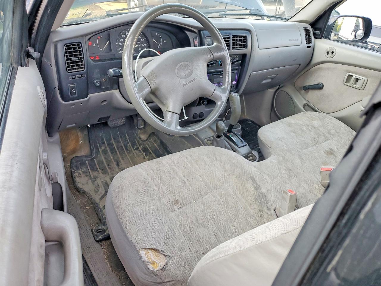 2001 TOYOTA TACOMA