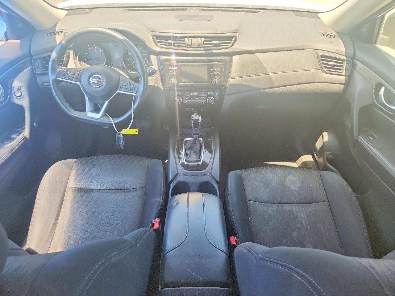 2017 NISSAN ROGUE