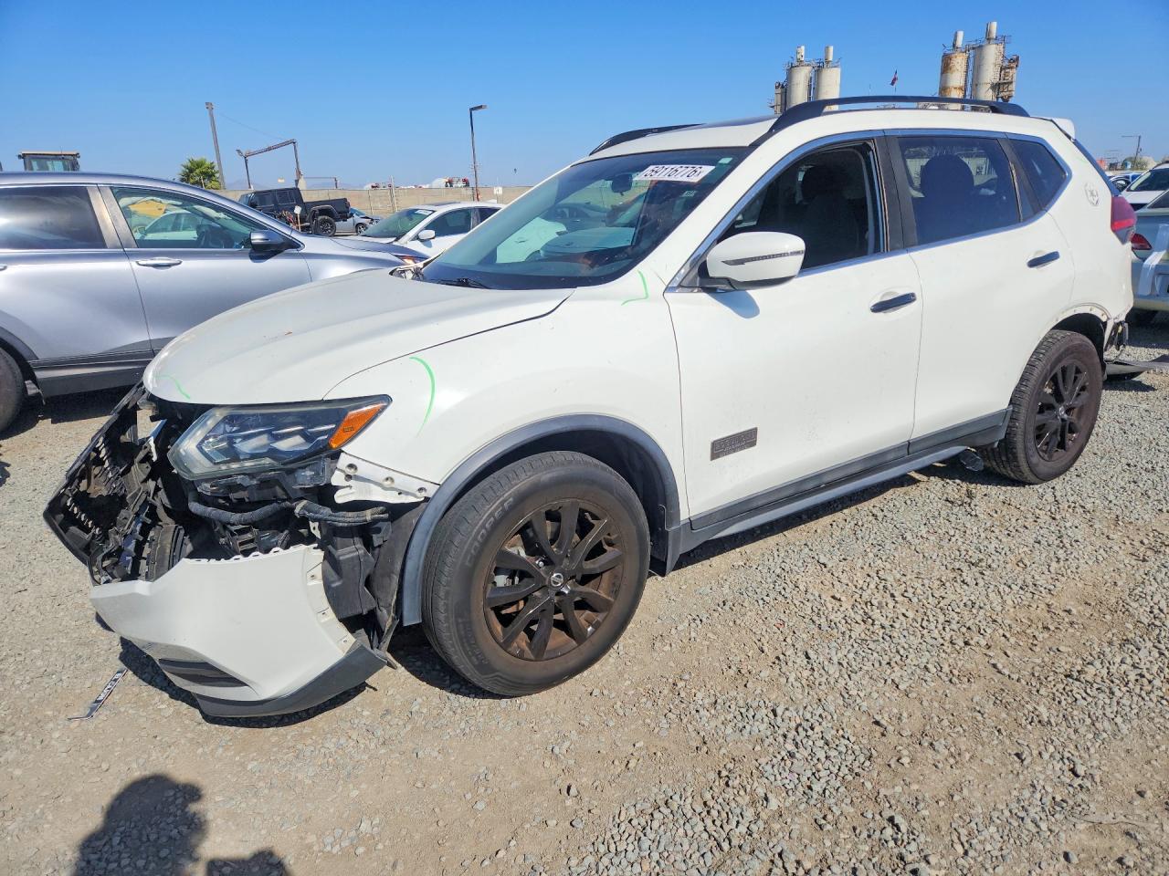 2017 NISSAN ROGUE