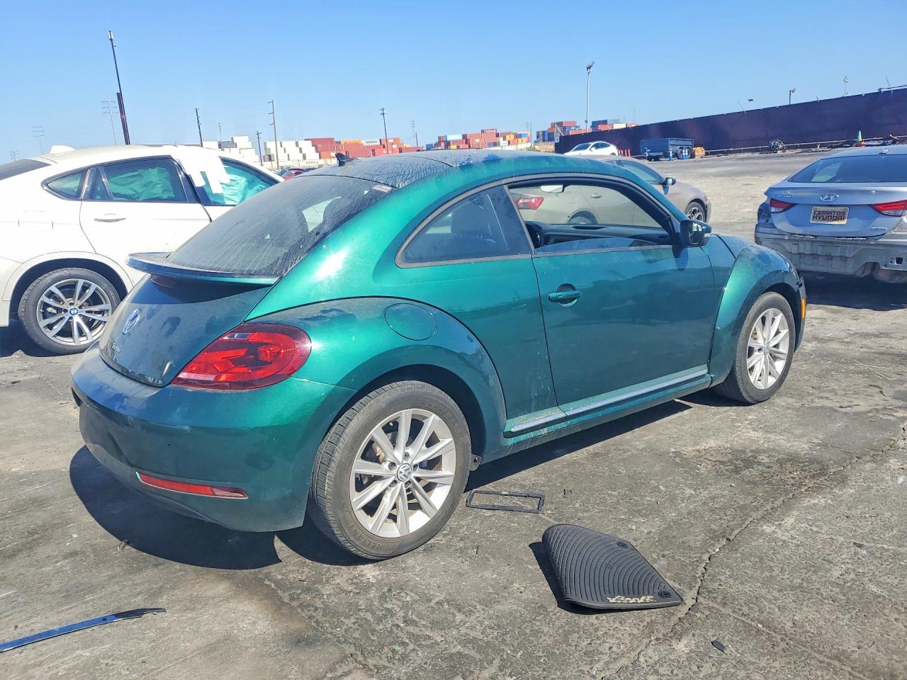 2018 VOLKSWAGEN BEETLE