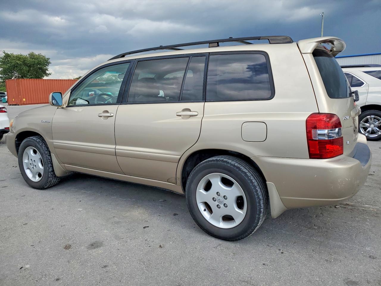 2005 TOYOTA HIGHLANDER