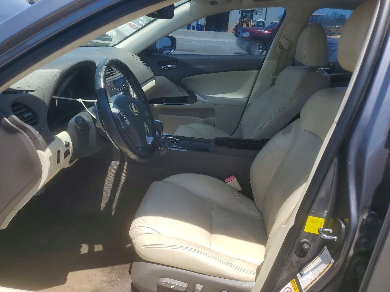 2013 LEXUS IS