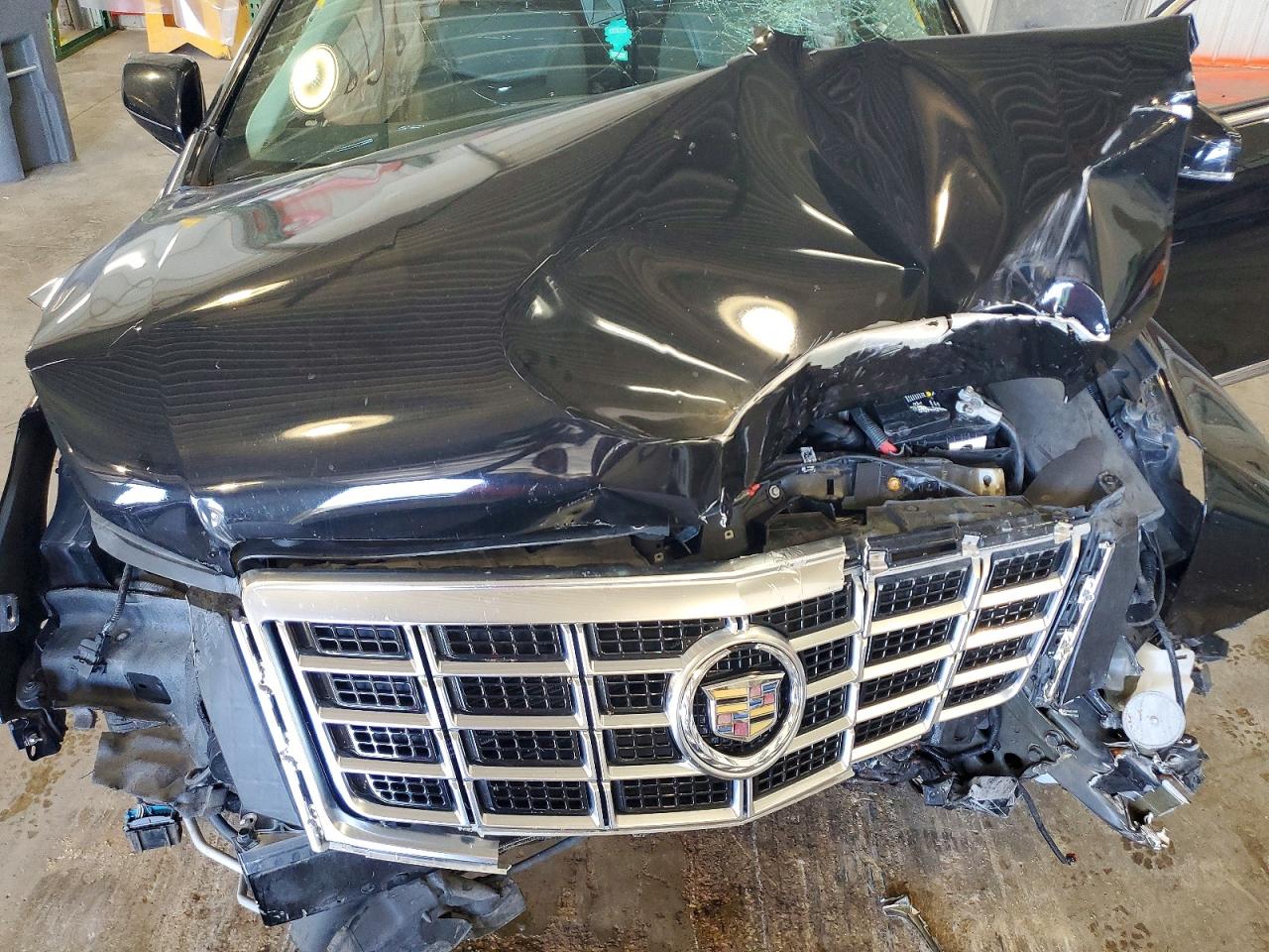 2013 CADILLAC XTS