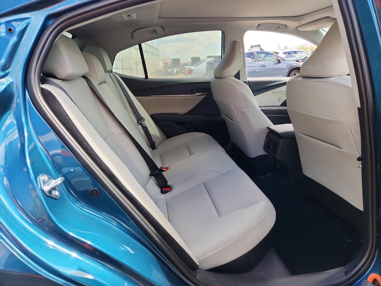 2026 TOYOTA CAMRY