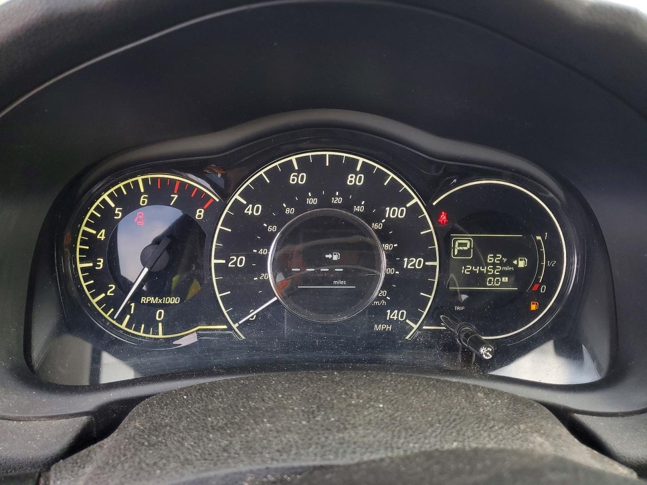 2015 NISSAN VERSA