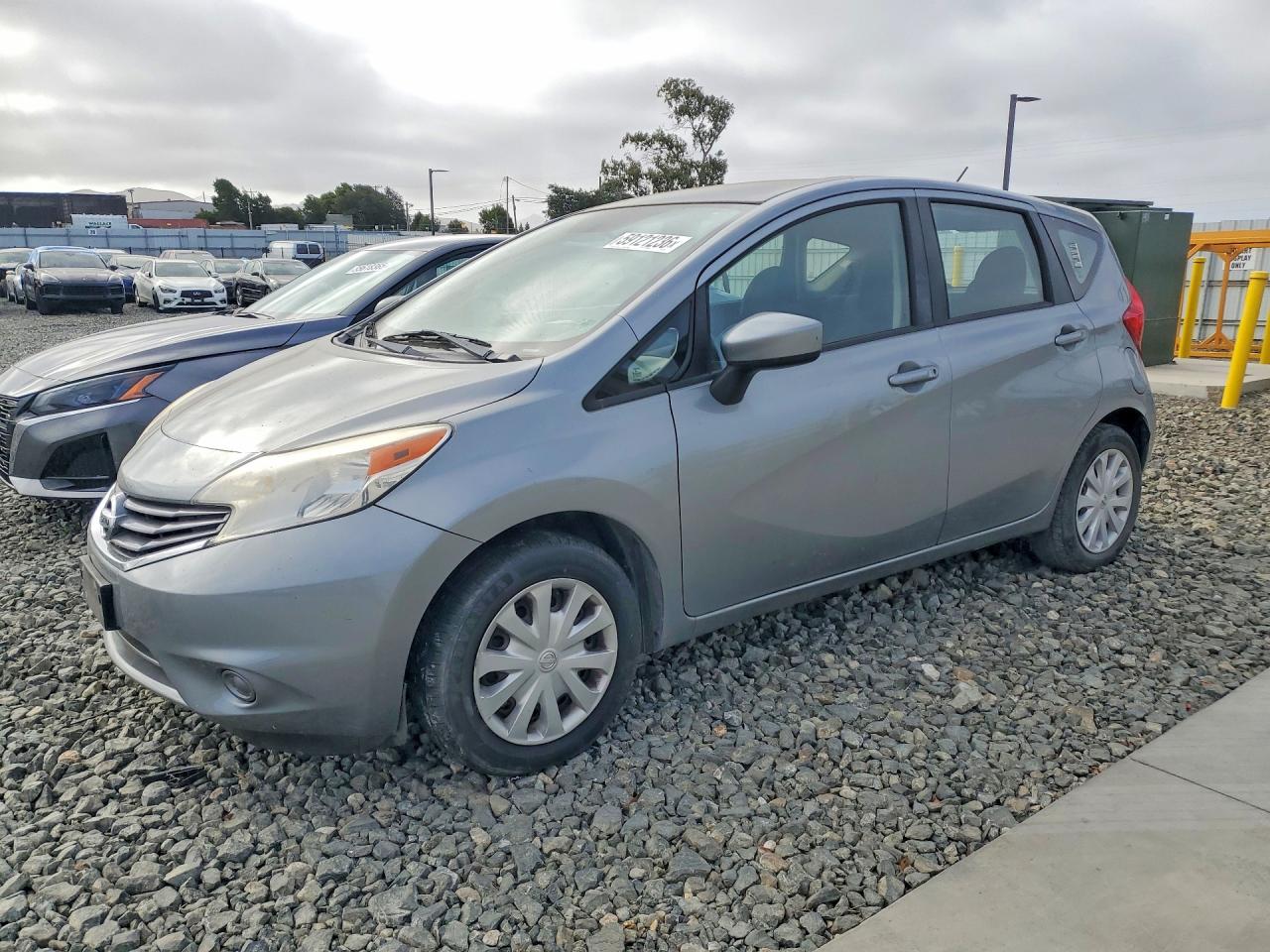 2015 NISSAN VERSA