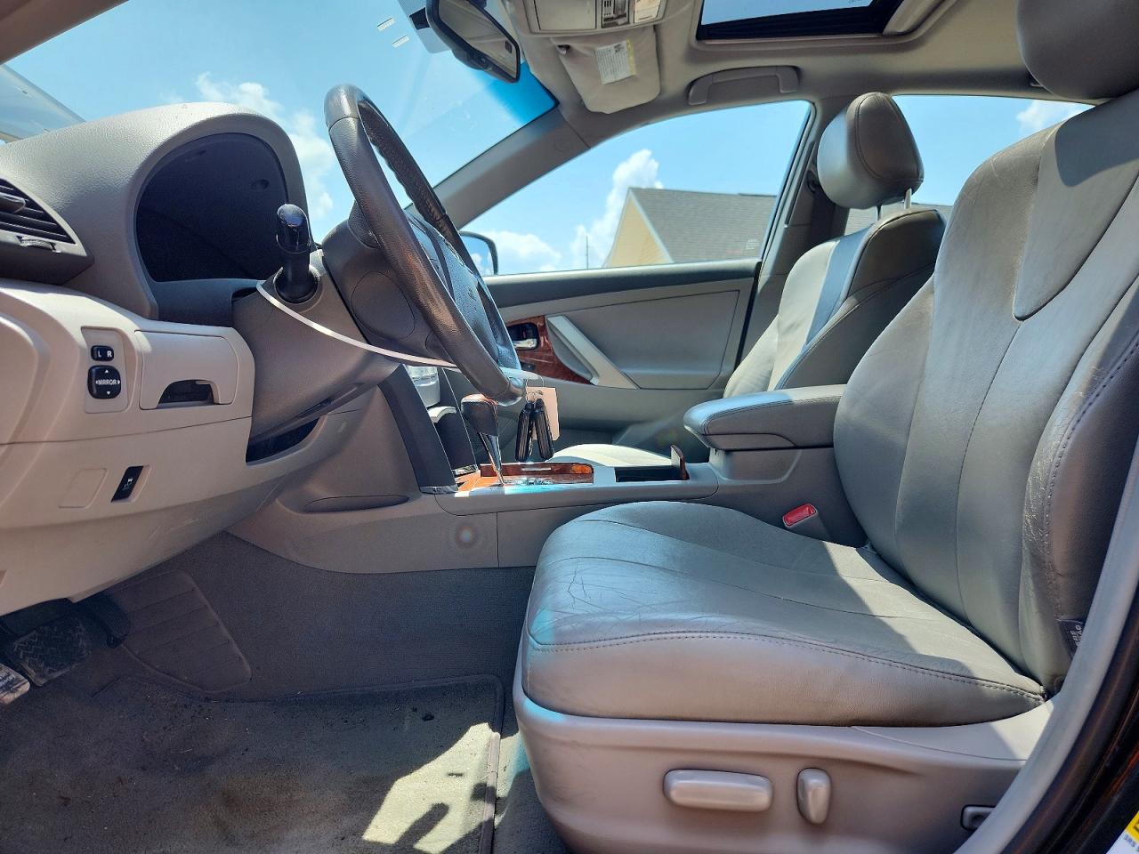 2011 TOYOTA CAMRY