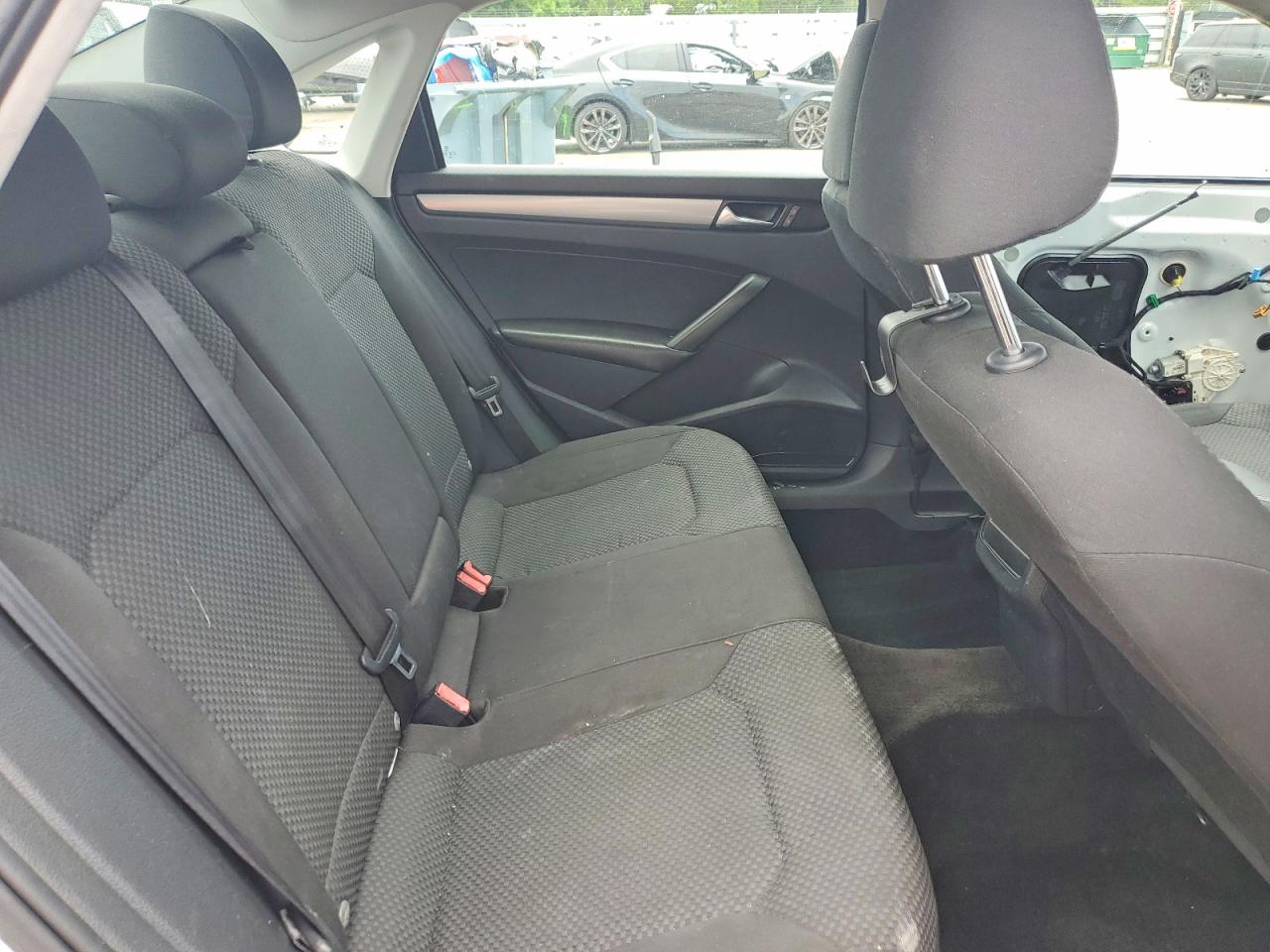 2015 VOLKSWAGEN PASSAT