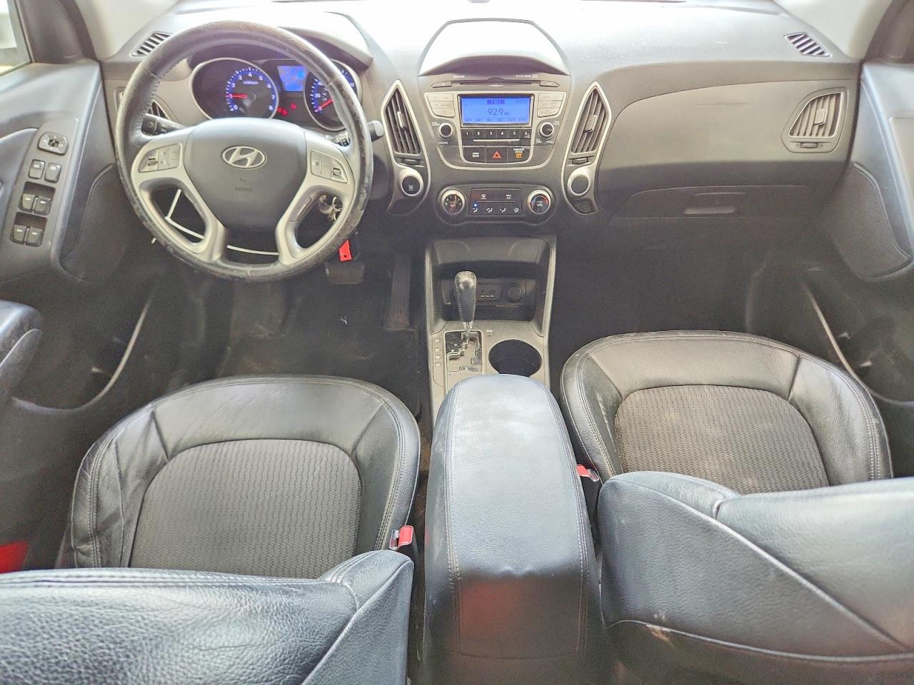 2012 HYUNDAI TUCSON