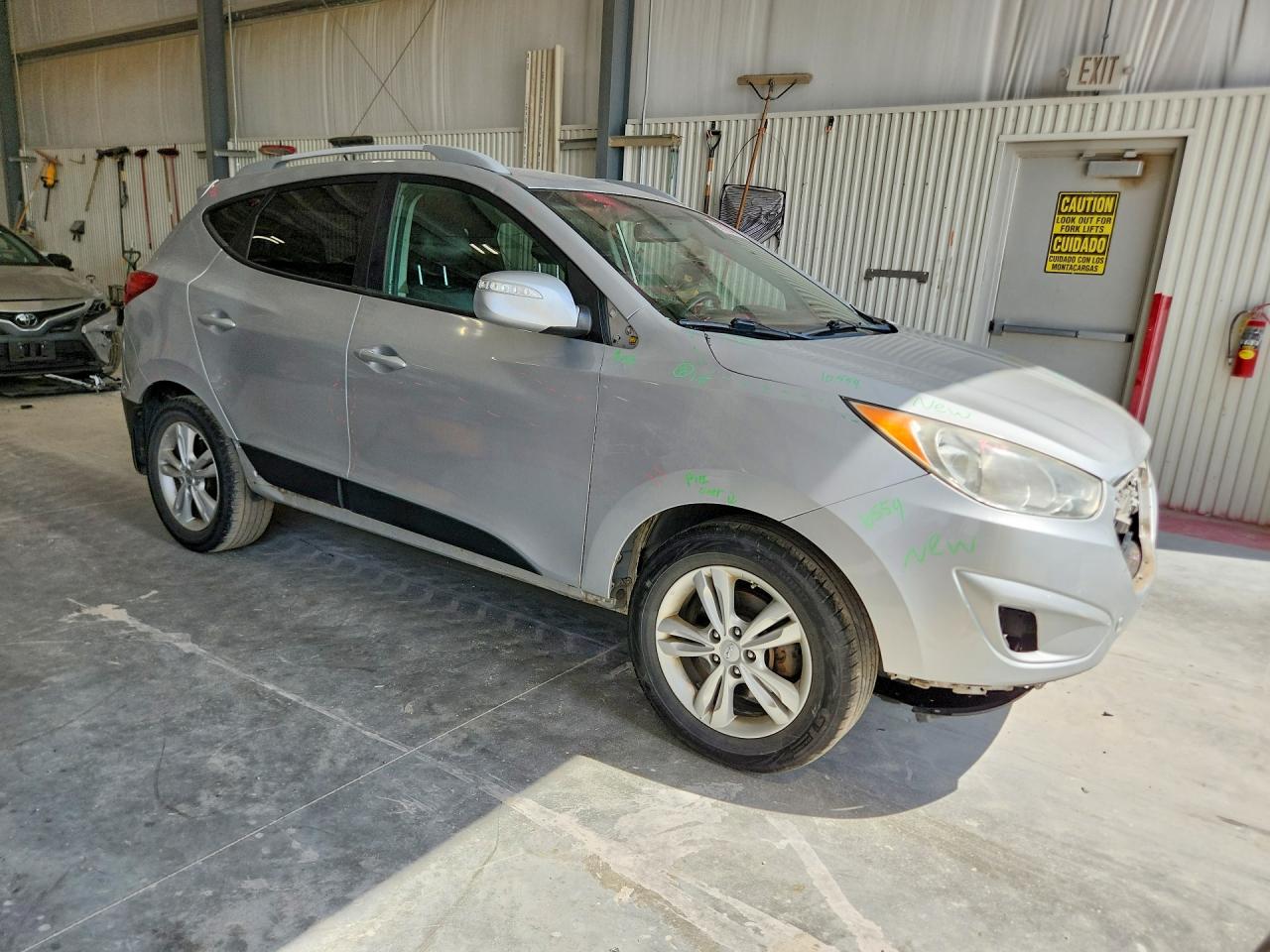 2012 HYUNDAI TUCSON