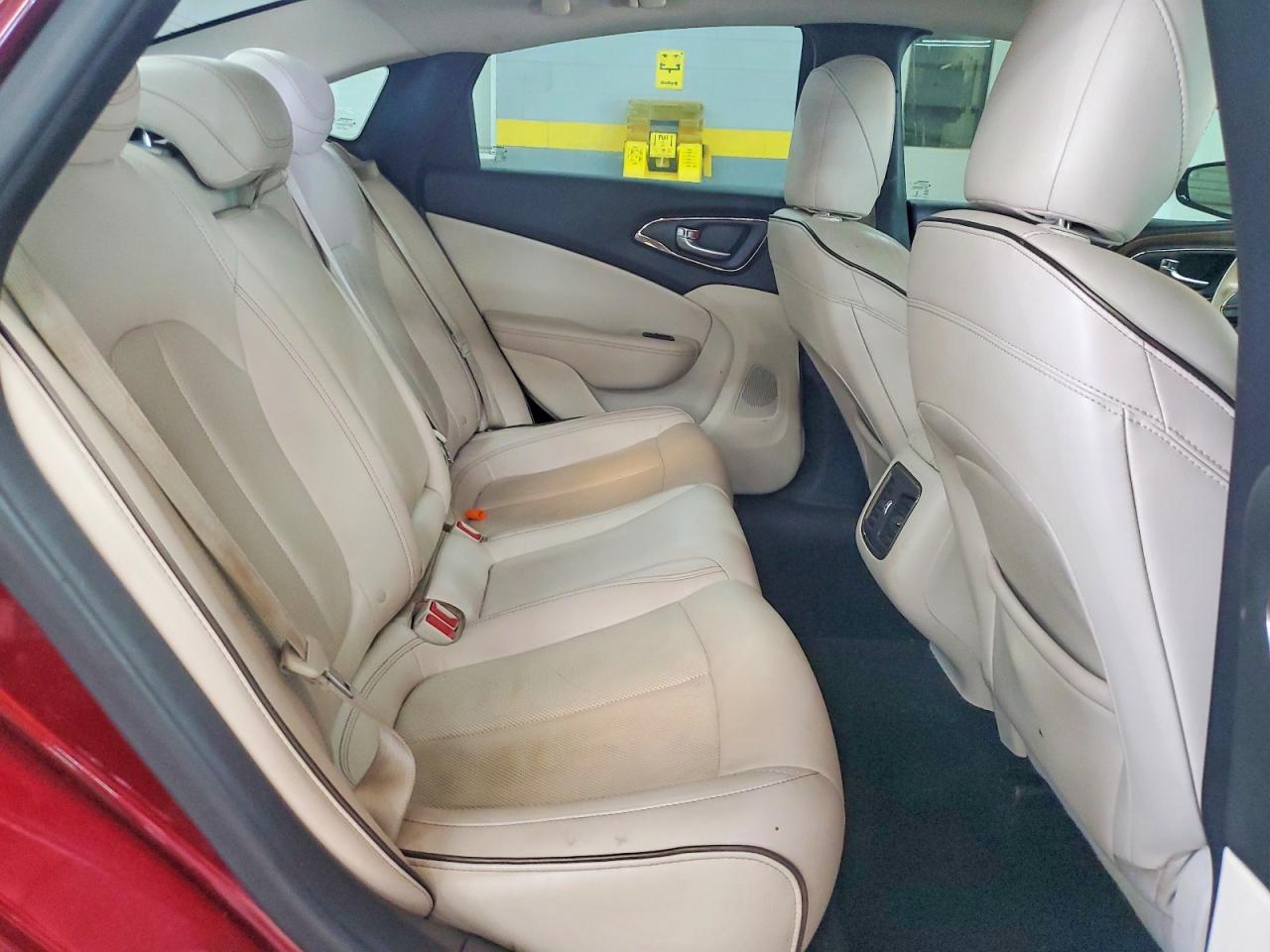 2015 CHRYSLER 200