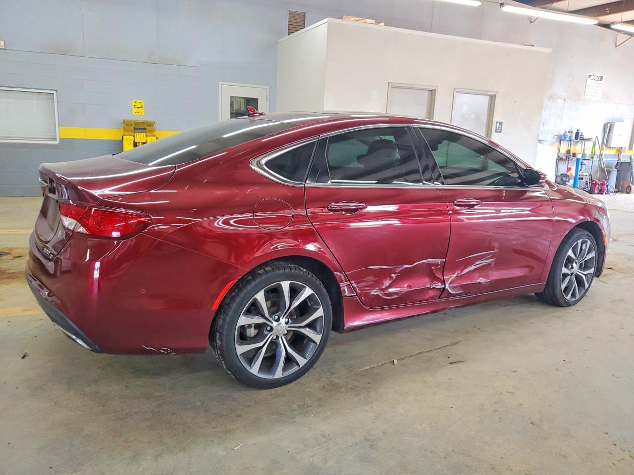 2015 CHRYSLER 200