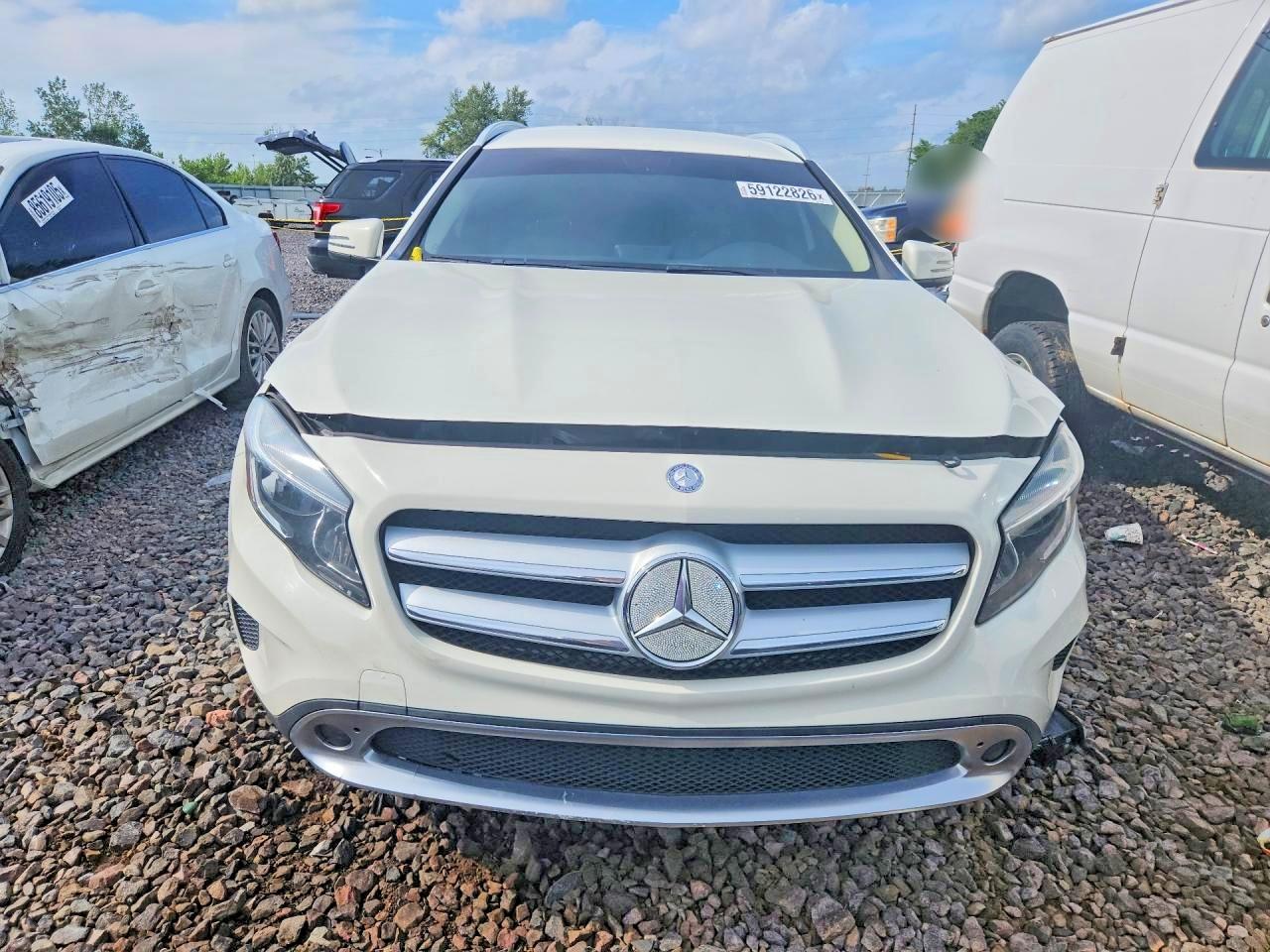 2015 MERCEDES-BENZ GLA-CLASS