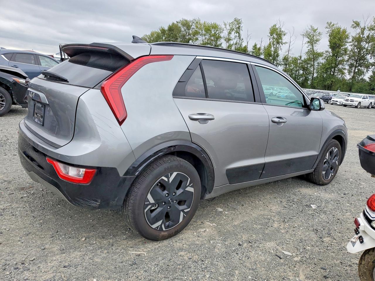 2024 KIA NIRO