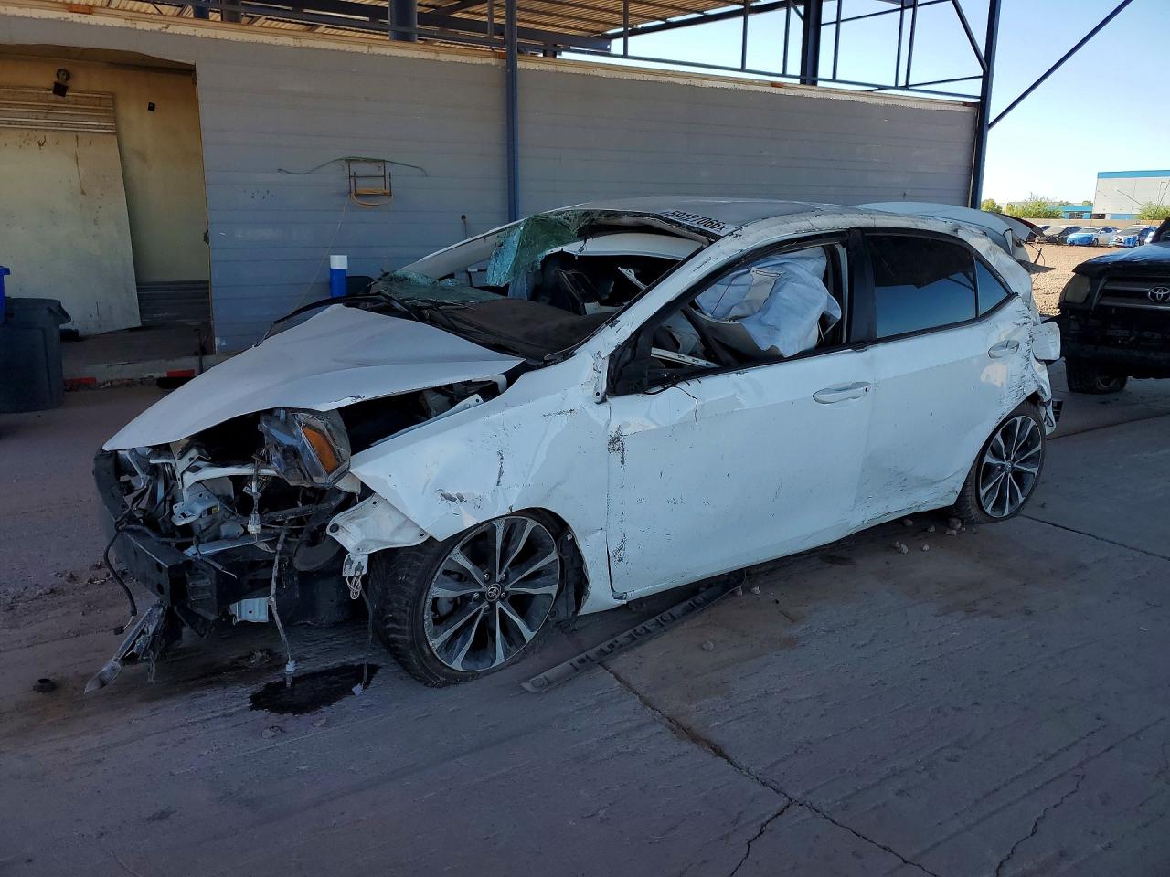 2018 TOYOTA COROLLA