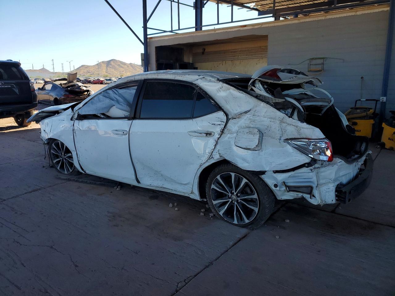 2018 TOYOTA COROLLA