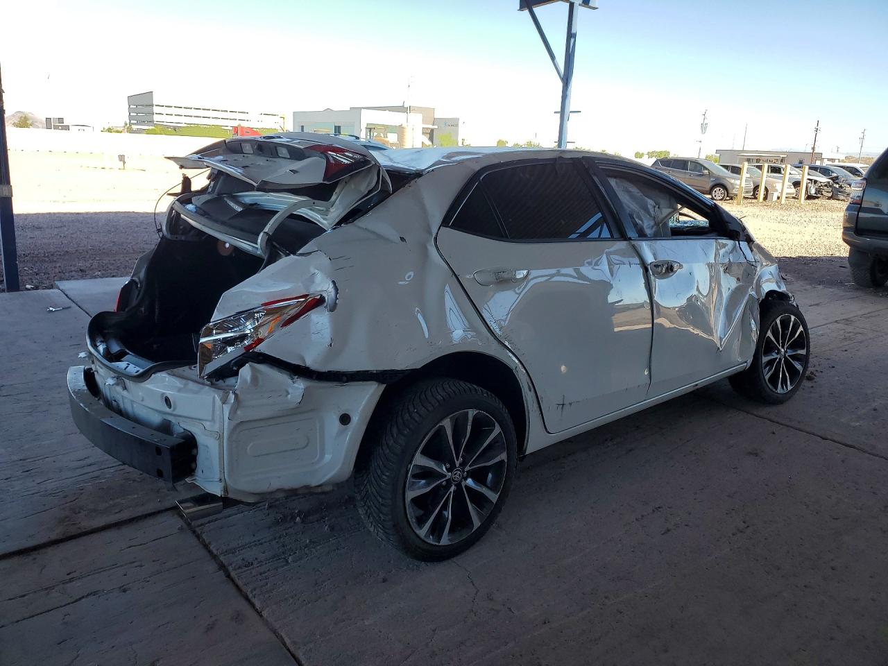 2018 TOYOTA COROLLA