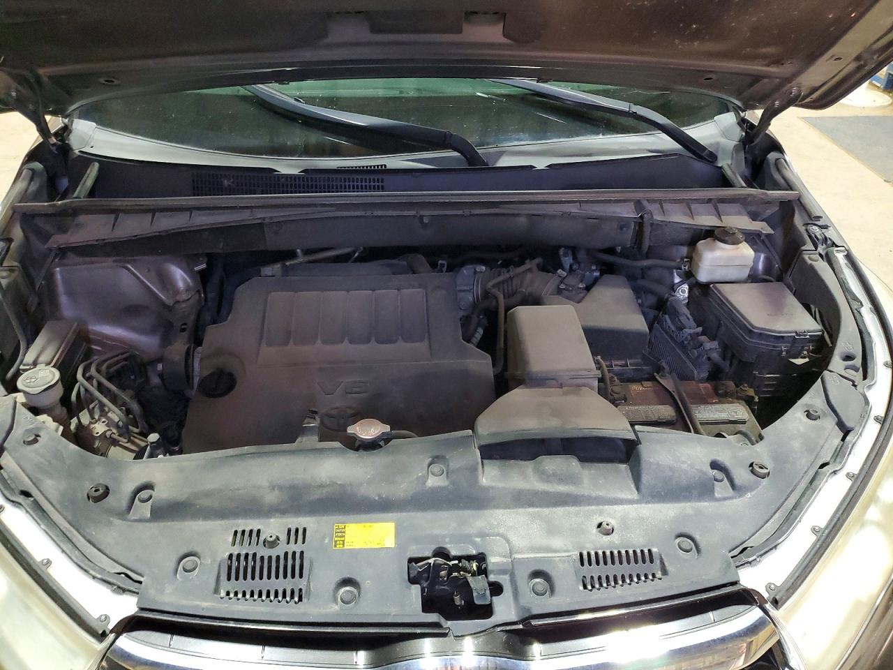 2015 TOYOTA HIGHLANDER