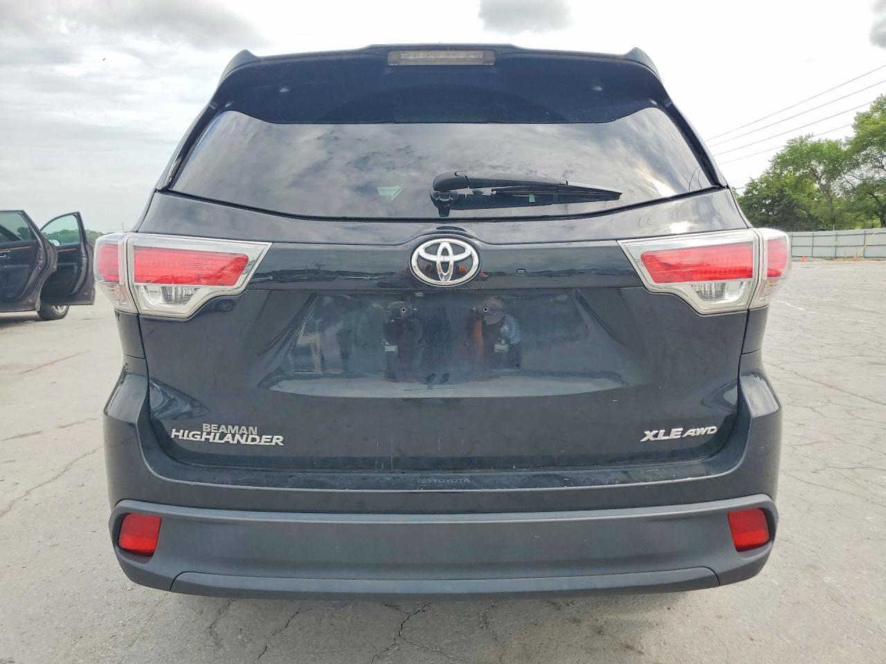 2016 TOYOTA HIGHLANDER