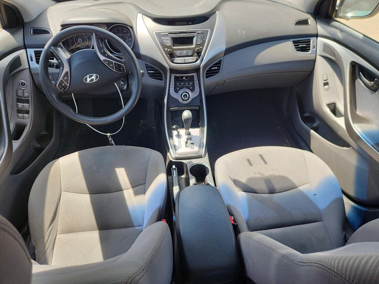 2013 HYUNDAI ELANTRA