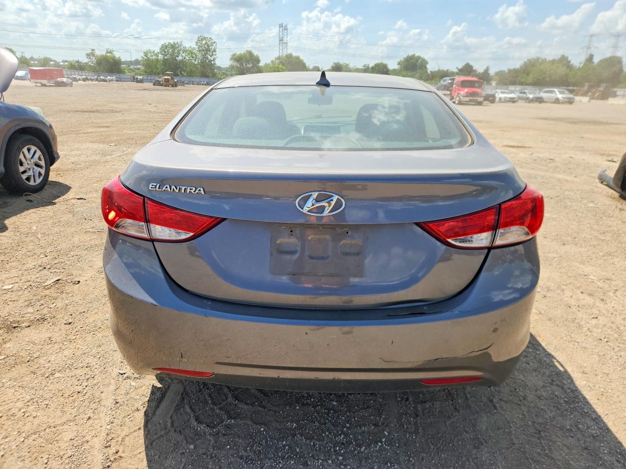 2013 HYUNDAI ELANTRA