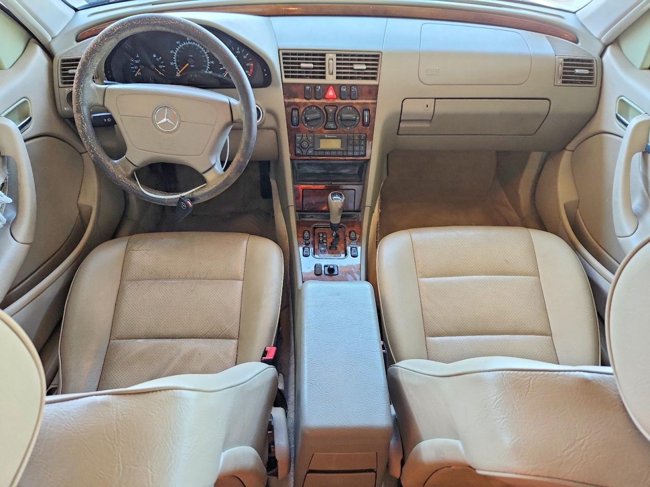 2000 MERCEDES-BENZ C-CLASS