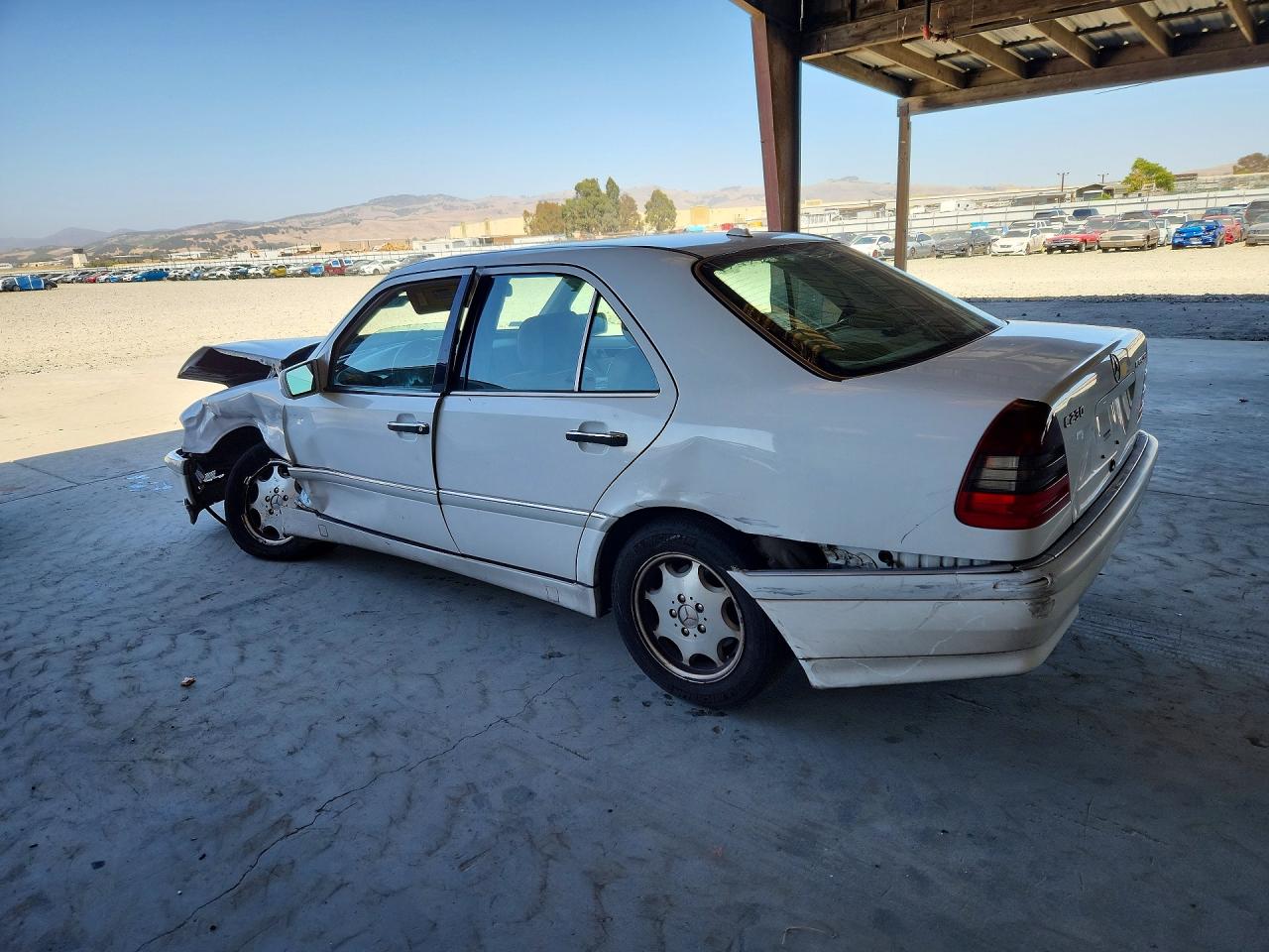 2000 MERCEDES-BENZ C-CLASS