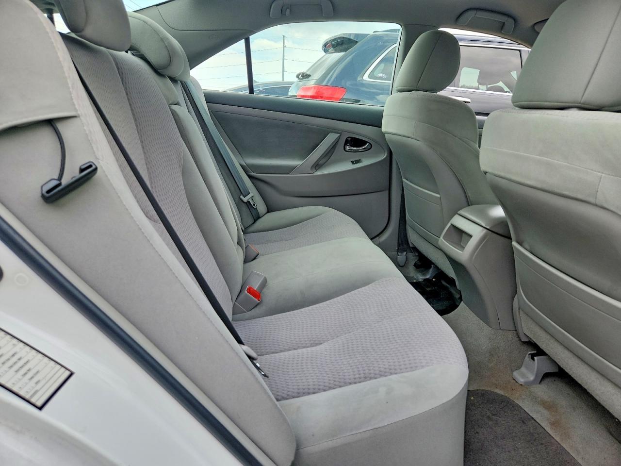 2011 TOYOTA CAMRY