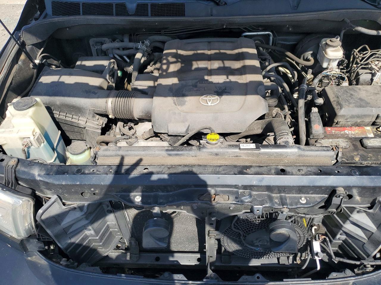 2016 TOYOTA SEQUOIA