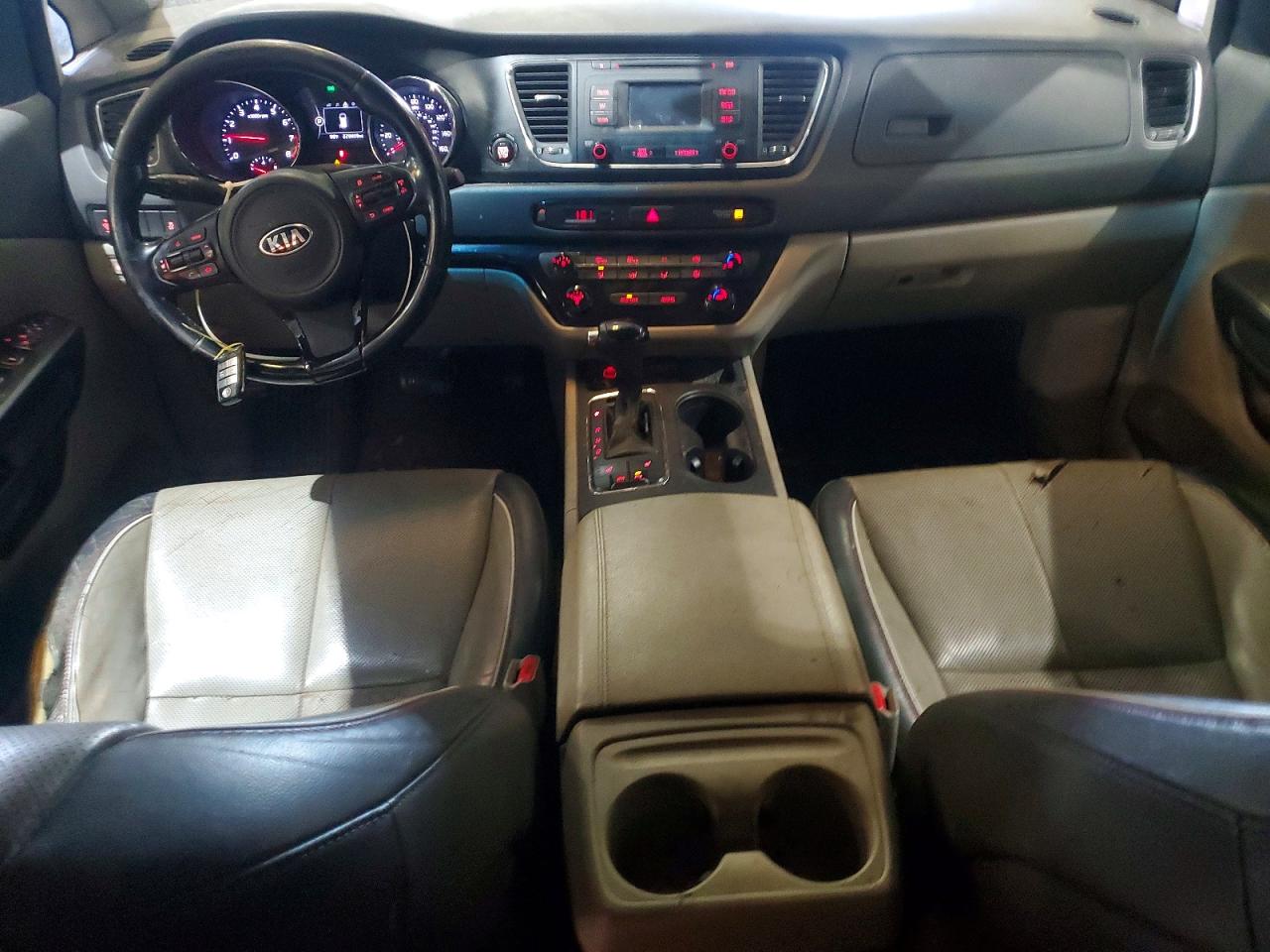 2017 KIA SEDONA