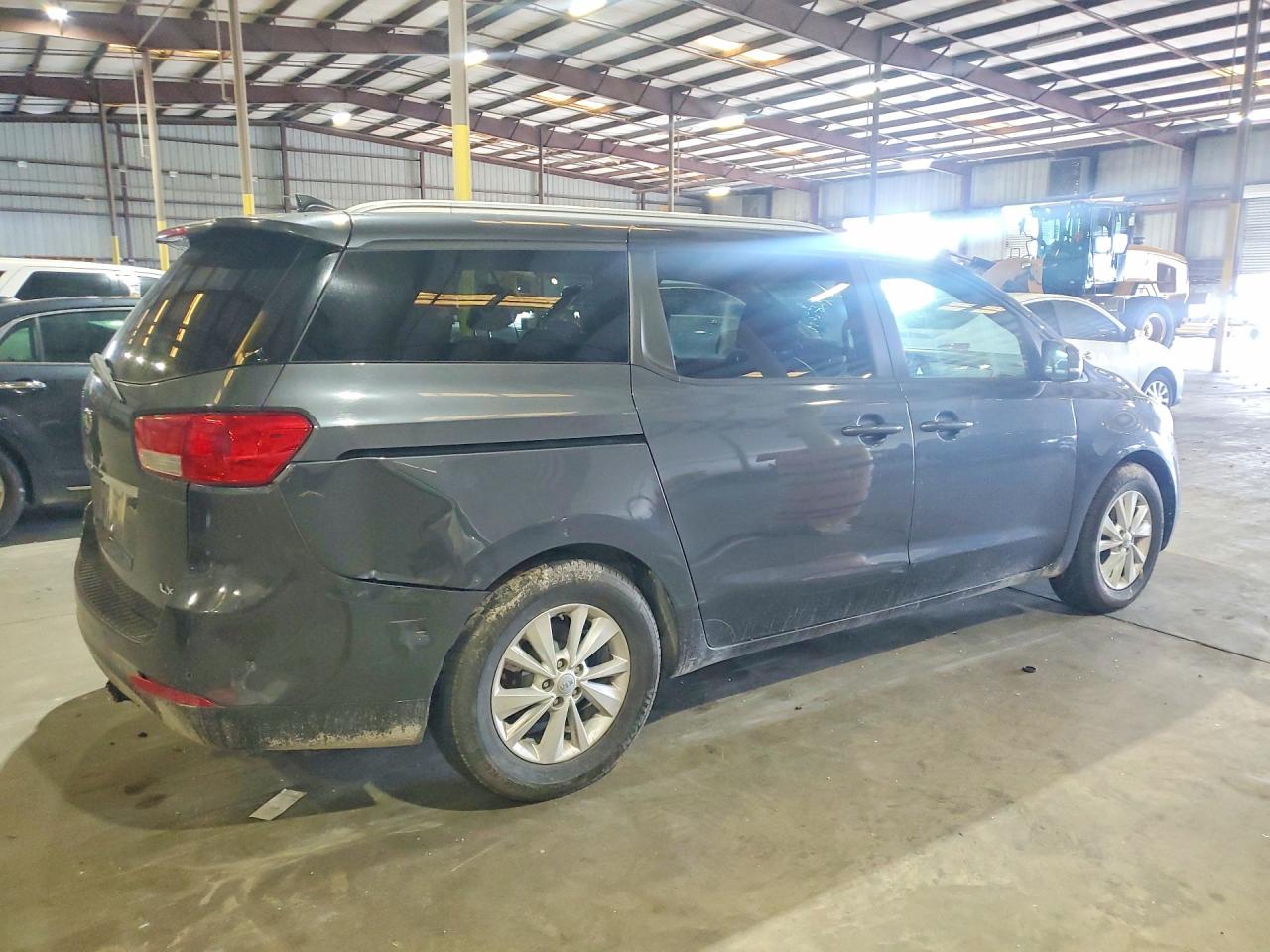 2017 KIA SEDONA